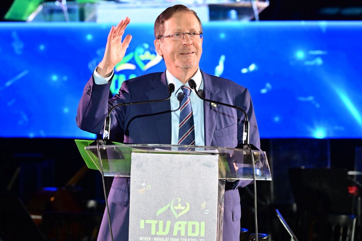 צילום הנשיא קובי גדעון לעמ