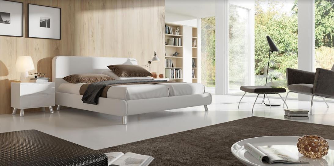 ראש מיטה מרופד ומושקע. מערכת שינה מבית הולנדיה