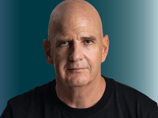 אורי אפשטיין 