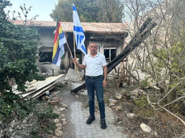 ד"ר אמיר ח'ניפס, יו"ר התנועה הדרוזית לדמוקרטיה ושוויון בביקורו בניר עוז