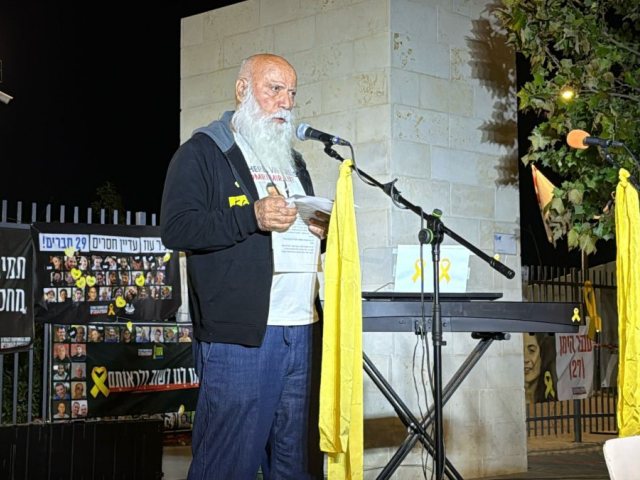 דני מירן -דוברות ניר עוז