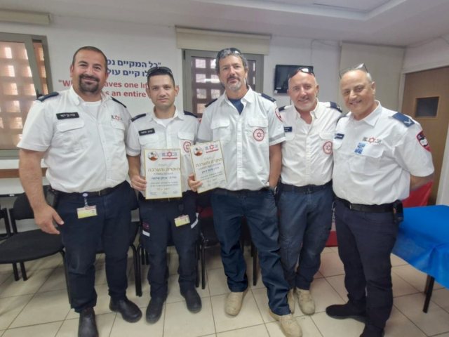 הענקת תעודות הוקרה למצטייני מד''א מרחב נגב
