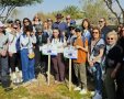 ניטע עץ שיטה בערבה לזכר מטילדהקרדיט צילום: KKL-JNF