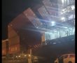 "ביזת הים" באשקלון: התושבים יצאו לים ואוספים מוצצים ובקבוקים