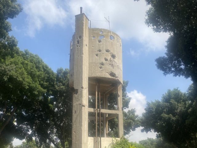 מגדל המים בקיבוץ נגבה 