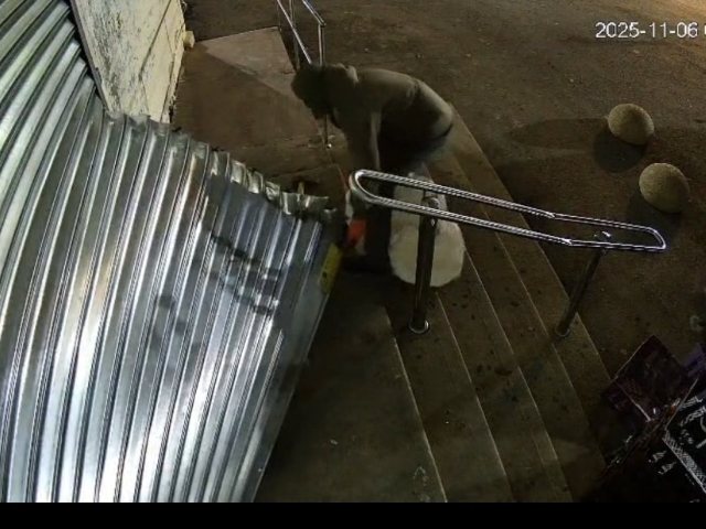 דוברות משטרה הפריצה בצרכנייה בתלמים