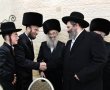 רב בית החולים בירמץ את בנו; בכירי העיר באו לברך