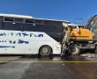 הרוג ועשרות פצועים בתאונת דרכים קשה בכביש 25 סמוך לכניסה למושב שיבולים בין רכב הסעות לטרקטור