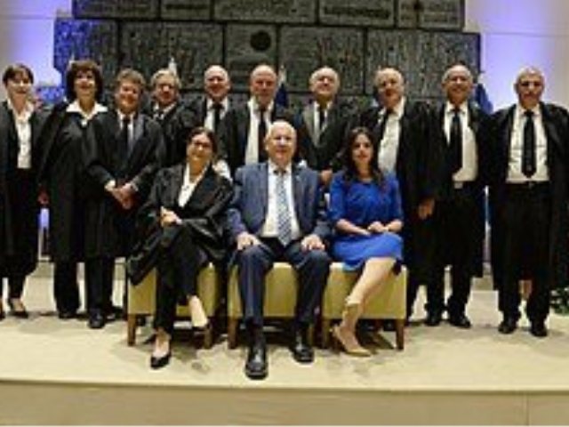בית המשפט העליון בטקס השבעתה של מרים נאור לנשיאת בית המשפט העליון, ינואר 2015