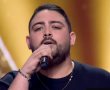 צפו: איתי זהר מקיבוץ ארז ריגש על במת "דה וויס"