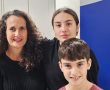 הדס קלדרון התאחדה עם ילדיה סהר וארז לאחר 52 יום שהם היו בשבי החמאס