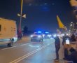 צפו: עם דגלי ישראל ובמחיאות כפיים - תושבי הנגב הריעו לחטופים, שעשו את דרכם לבסיס חצרים